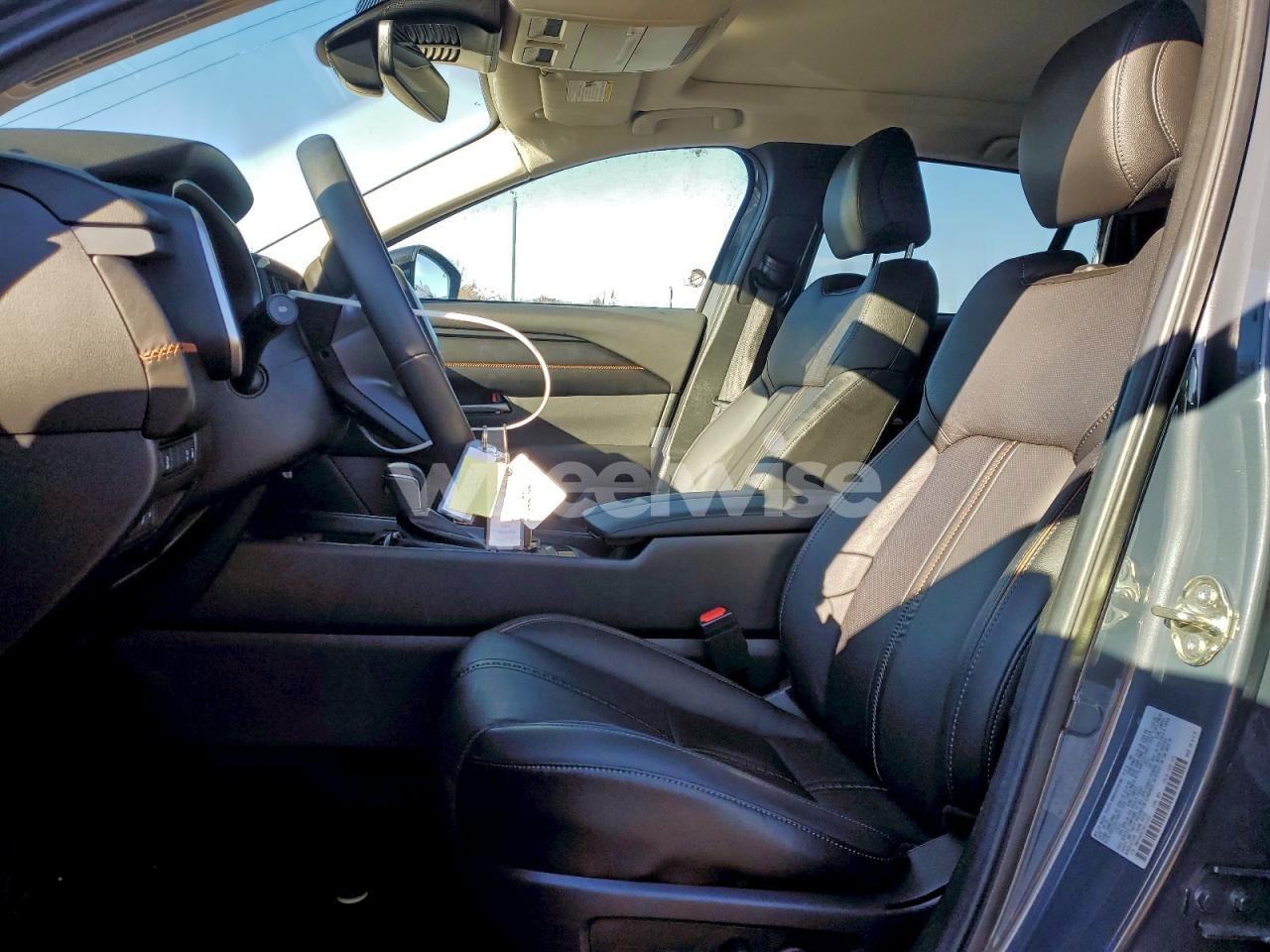 Photo 7 of 2025 MAZDA CX-50 PREMIUM (VIN 7MMVAADW3SN131355)