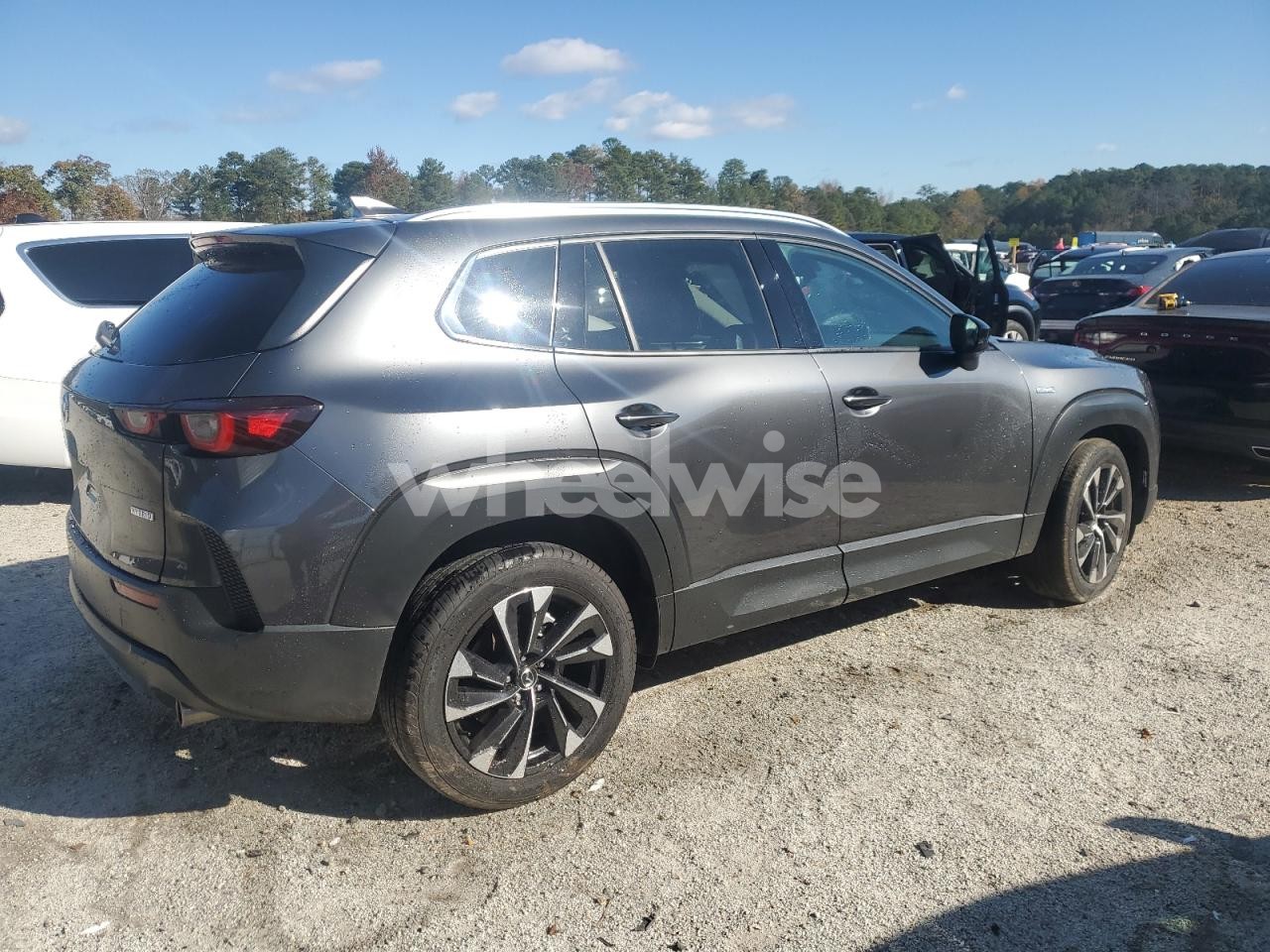 Photo 3 of 2025 MAZDA CX-50 PREMIUM PLUS (VIN 7MMVAAEW3SN138076)