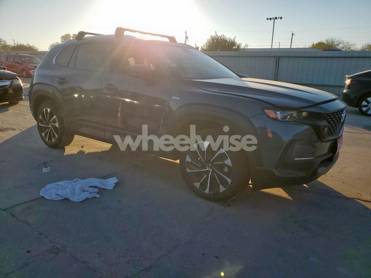 Photo 4 of 2025 MAZDA CX-50 PREMIUM PLUS (VIN 7MMVAAEW4SN123585)