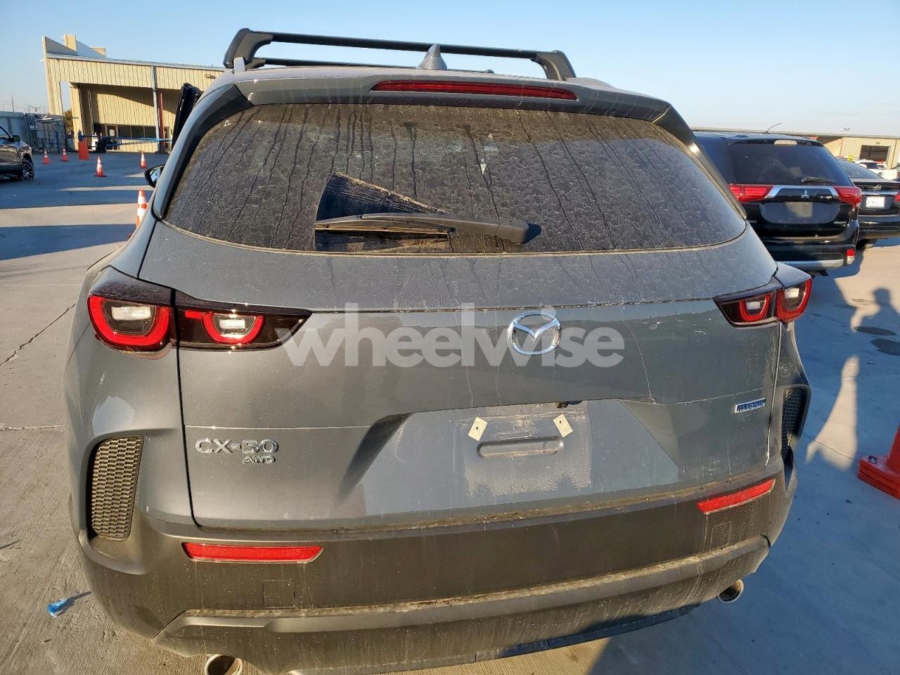Photo 6 of 2025 MAZDA CX-50 PREMIUM PLUS (VIN 7MMVAAEW4SN123585)