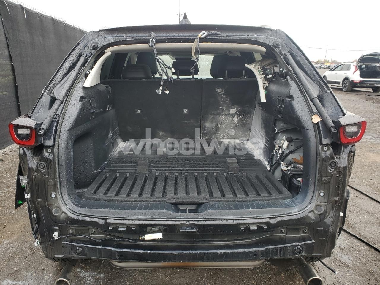 Photo 6 of 2025 MAZDA CX-50 PREMIUM PLUS (VIN 7MMVAAEW6SN130988)