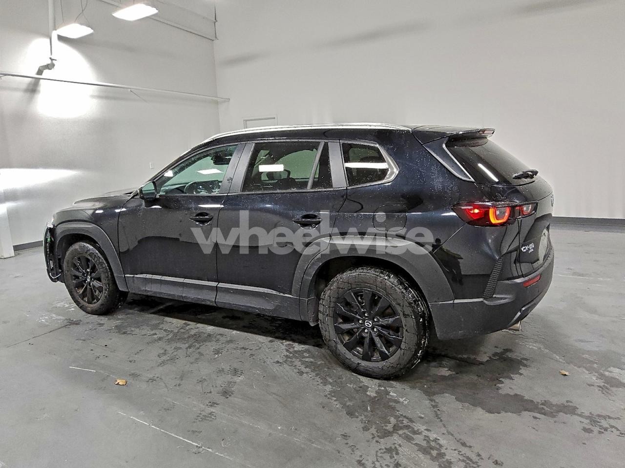 Photo 2 of 2025 MAZDA CX-50 PREFERRED (VIN 7MMVABBM6SN319973)