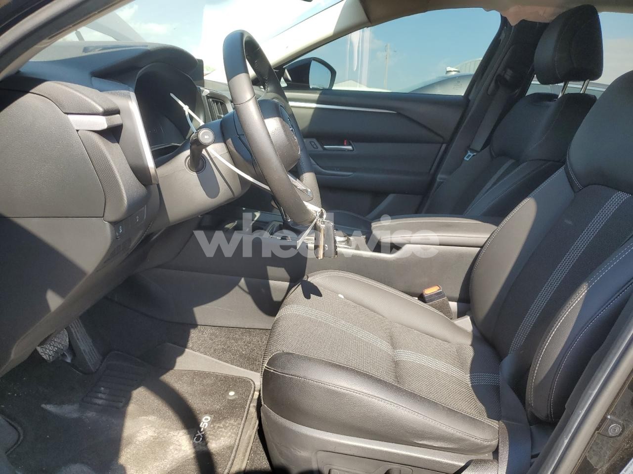 Photo 7 of 2024 MAZDA CX-50 PREMIUM (VIN 7MMVABDM5RN191393)