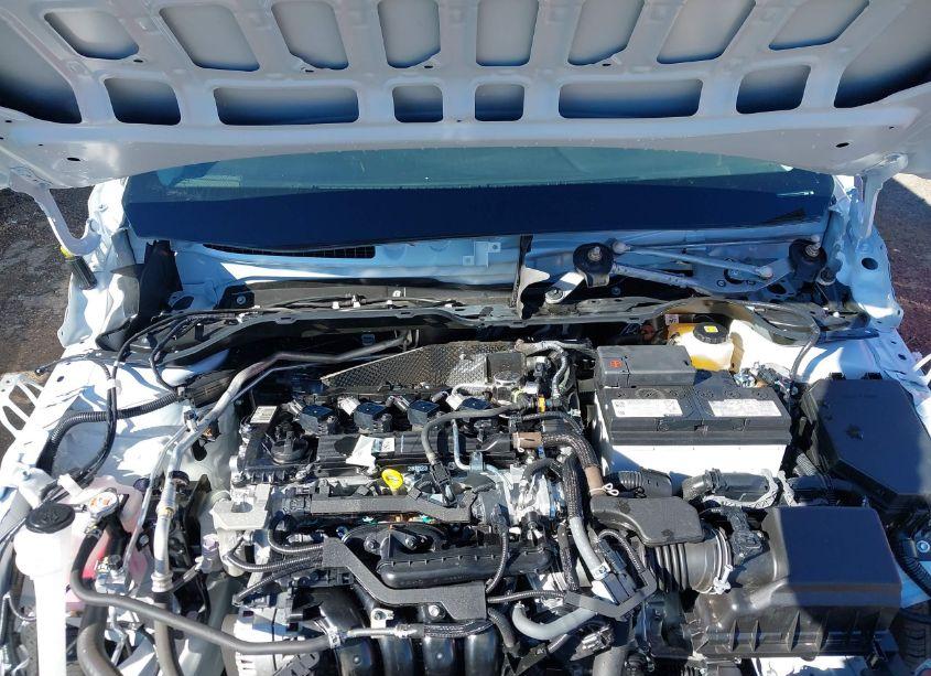 Photo 10 of 2024 Toyota Corolla CROSS L (VIN 7MUAAAAG0RV078619)