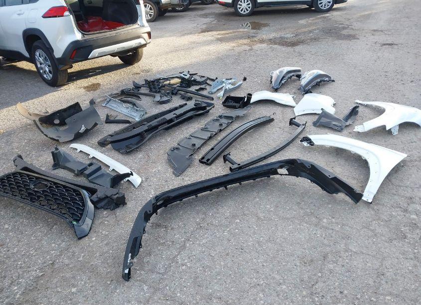 Photo 18 of 2024 Toyota Corolla CROSS L (VIN 7MUAAAAG0RV078619)