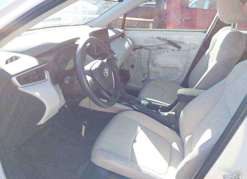 Photo 5 of 2024 Toyota Corolla CROSS L (VIN 7MUAAAAG0RV078619)