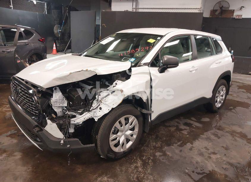 Photo 2 of 2024 Toyota Corolla CROSS L (VIN 7MUAAAAG0RV099499)