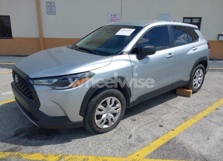 Photo 2 of 2023 Toyota Corolla CROSS L (VIN 7MUAAAAG1PV050373)