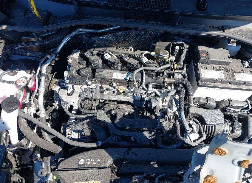 Photo 10 of 2024 Toyota Corolla CROSS L (VIN 7MUAAAAG1RV101003)