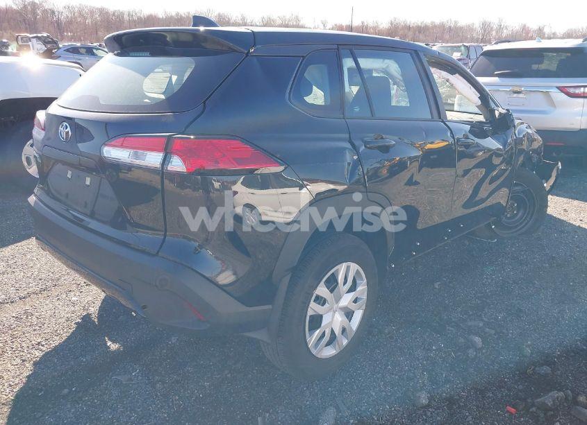 Photo 4 of 2024 Toyota Corolla CROSS L (VIN 7MUAAAAG1RV101003)