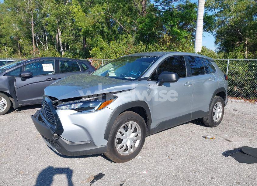 Photo 2 of 2024 Toyota Corolla CROSS L (VIN 7MUAAAAG1RV103480)