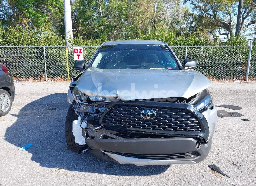 Photo 6 of 2024 Toyota Corolla CROSS L (VIN 7MUAAAAG1RV103480)