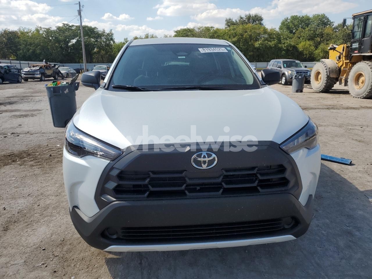 Photo 5 of 2026 TOYOTA COROLLA CR (VIN 7MUAAAAG1TV152833)