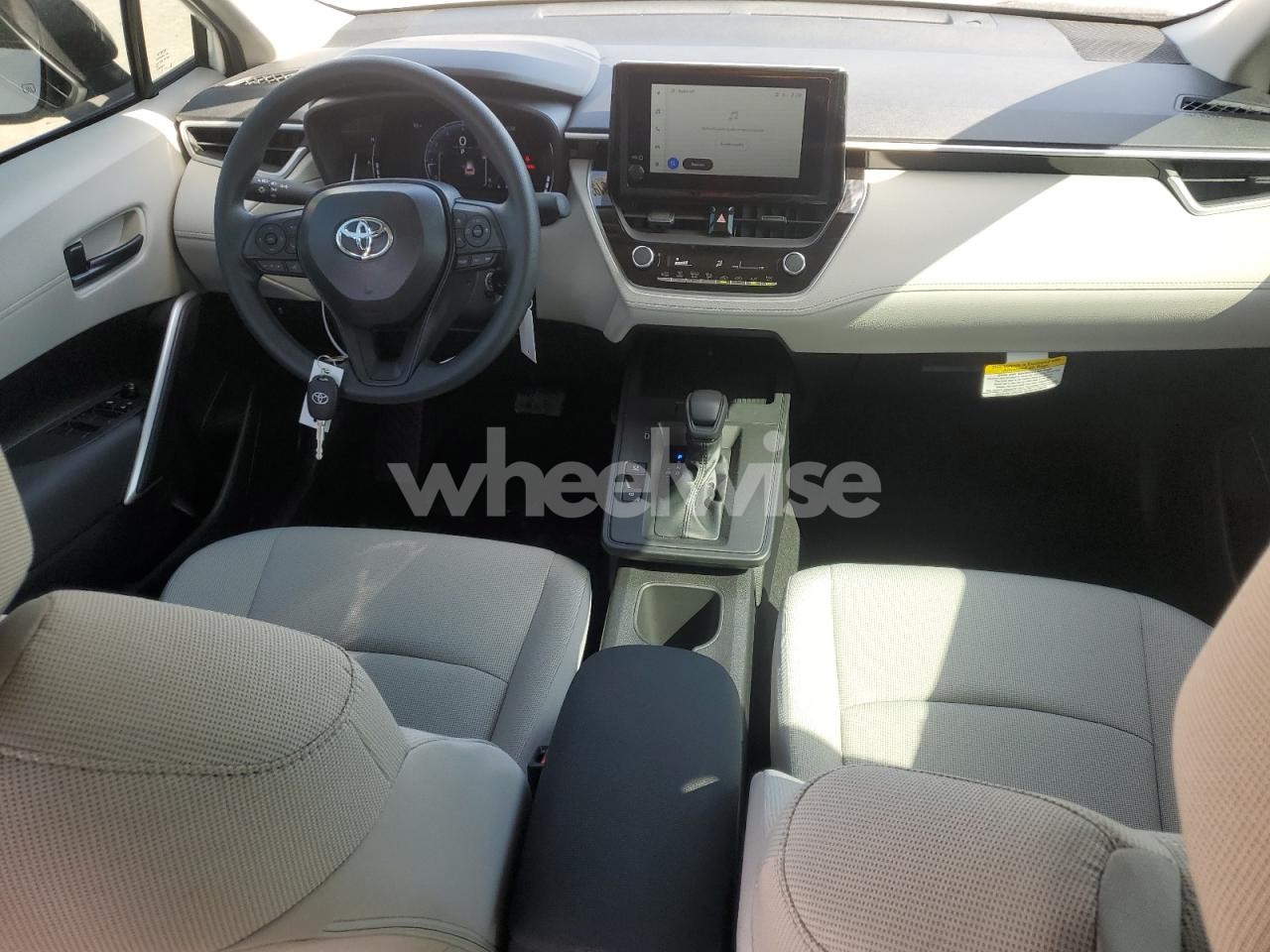 Photo 8 of 2026 TOYOTA COROLLA CR (VIN 7MUAAAAG1TV152833)