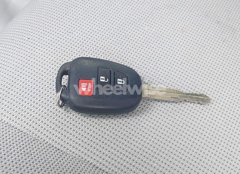 Photo 11 of 2022 Toyota Corolla CROSS L (VIN 7MUAAAAG2NV014916)