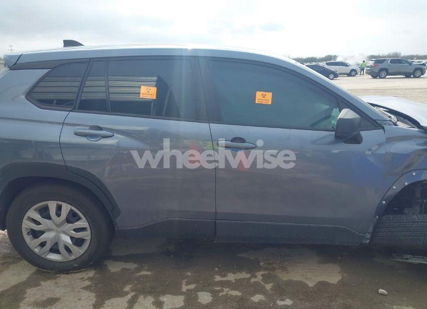 Photo 13 of 2022 Toyota Corolla CROSS L (VIN 7MUAAAAG2NV014916)