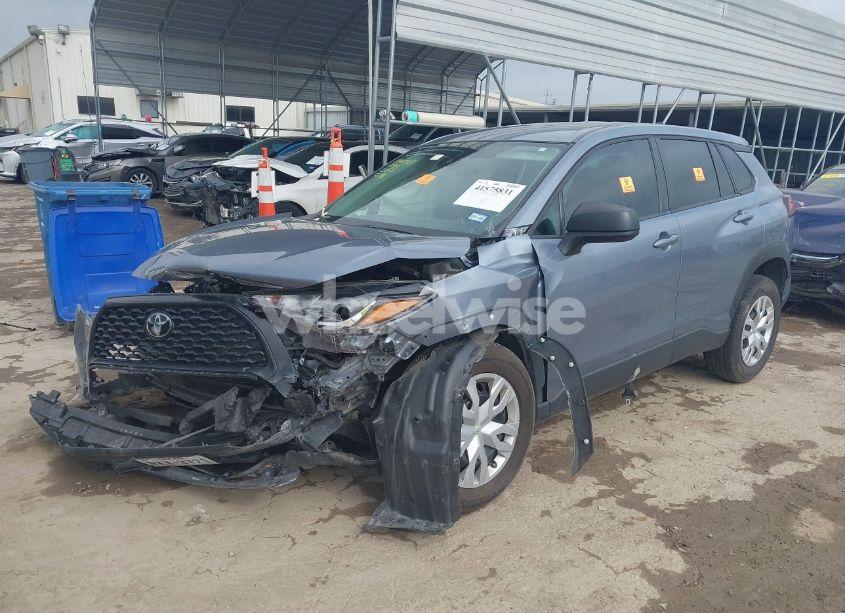 Photo 2 of 2022 Toyota Corolla CROSS L (VIN 7MUAAAAG2NV014916)