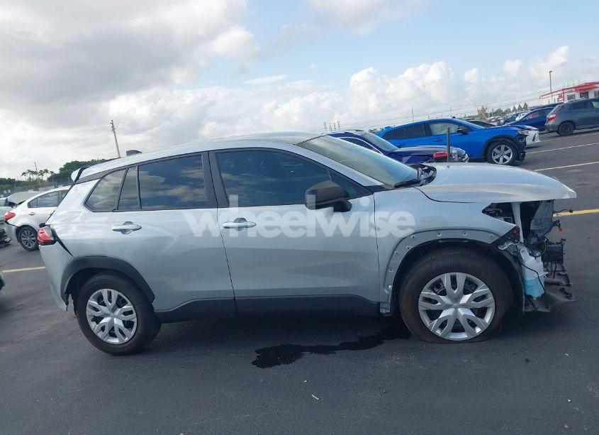 Photo 13 of 2024 Toyota Corolla CROSS L (VIN 7MUAAAAG2RV116884)