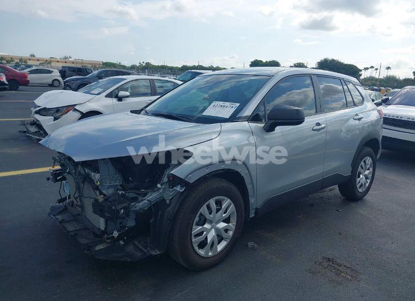 Photo 2 of 2024 Toyota Corolla CROSS L (VIN 7MUAAAAG2RV116884)