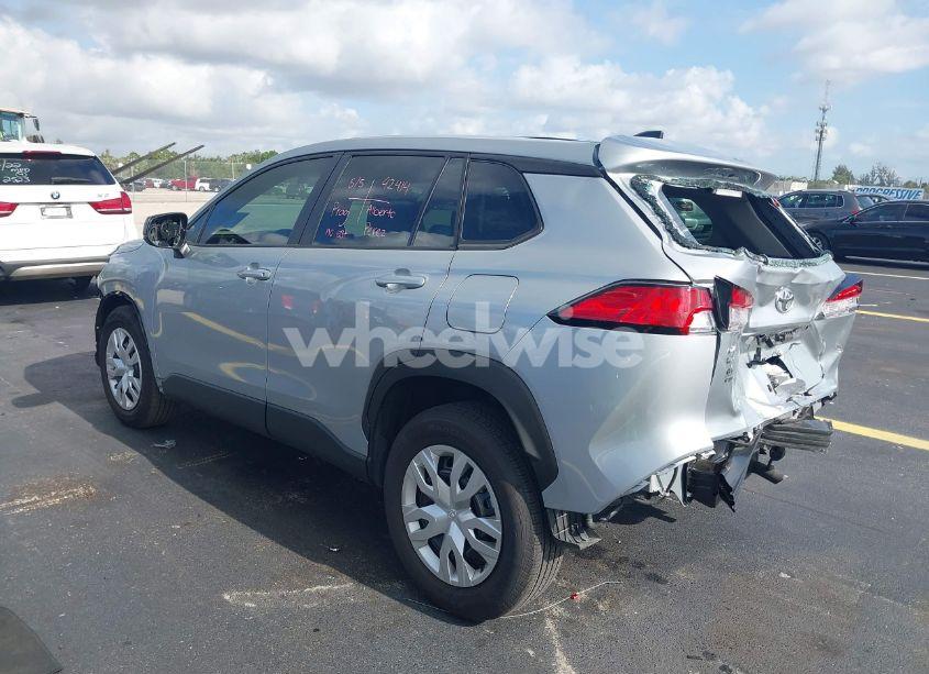 Photo 3 of 2024 Toyota Corolla CROSS L (VIN 7MUAAAAG2RV116884)