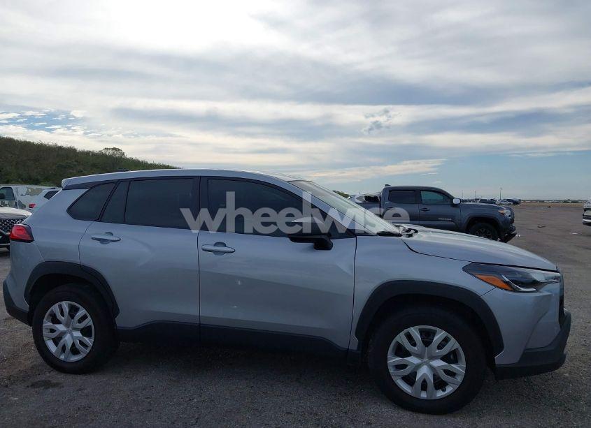 Photo 13 of 2024 Toyota Corolla CROSS L (VIN 7MUAAAAG3RV094281)