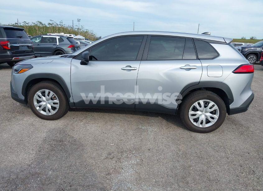 Photo 14 of 2024 Toyota Corolla CROSS L (VIN 7MUAAAAG3RV094281)