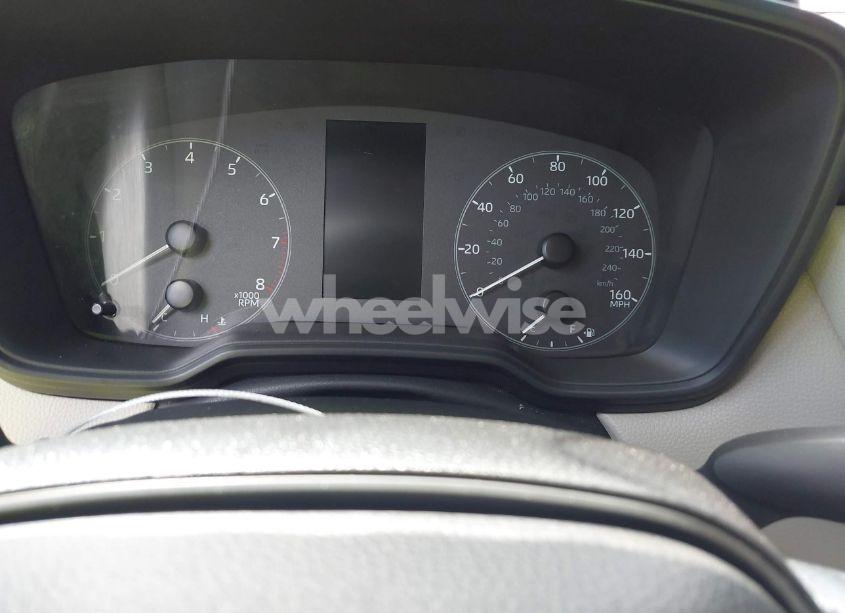 Photo 7 of 2024 Toyota Corolla CROSS L (VIN 7MUAAAAG3RV094281)