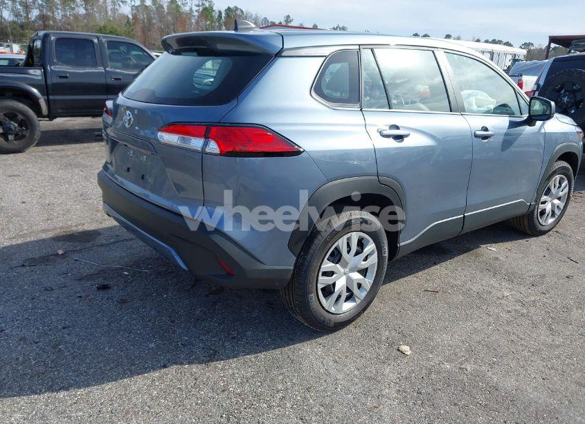 Photo 4 of 2024 Toyota Corolla CROSS L (VIN 7MUAAAAG3RV117218)