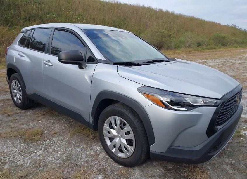 2022 Toyota Corolla CROSS L (VIN 7MUAAAAG4NV007630) main photo