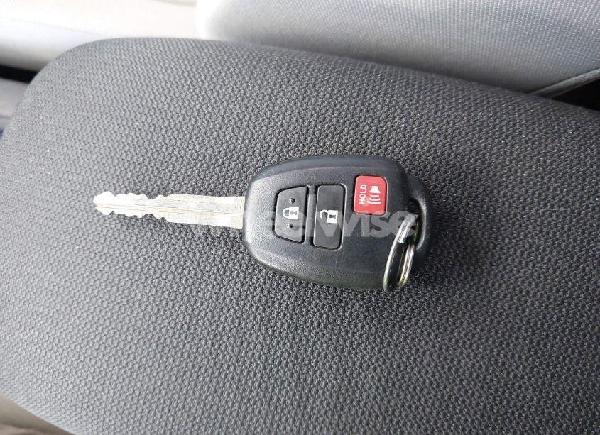 Photo 11 of 2022 Toyota Corolla CROSS L (VIN 7MUAAAAG4NV023780)