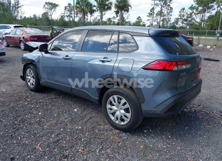 Photo 3 of 2022 Toyota Corolla CROSS L (VIN 7MUAAAAG4NV023780)