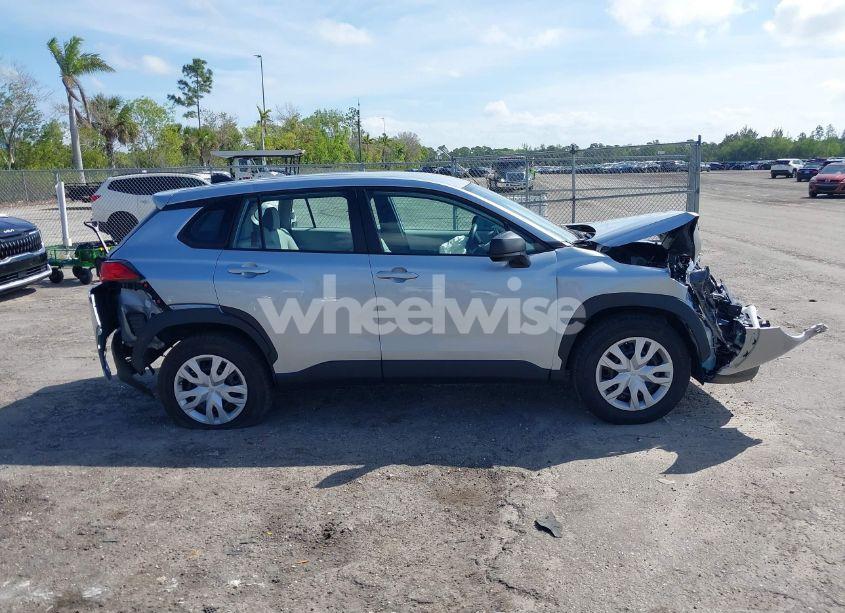 Photo 12 of 2024 Toyota Corolla CROSS L (VIN 7MUAAAAG4RV082432)