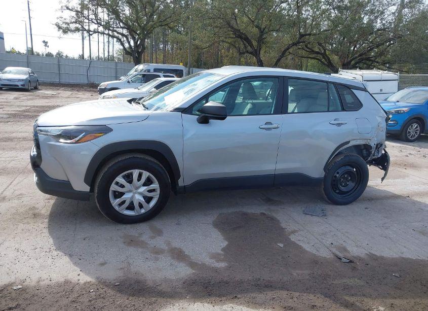 Photo 14 of 2022 Toyota Corolla CROSS L (VIN 7MUAAAAG5NV035601)