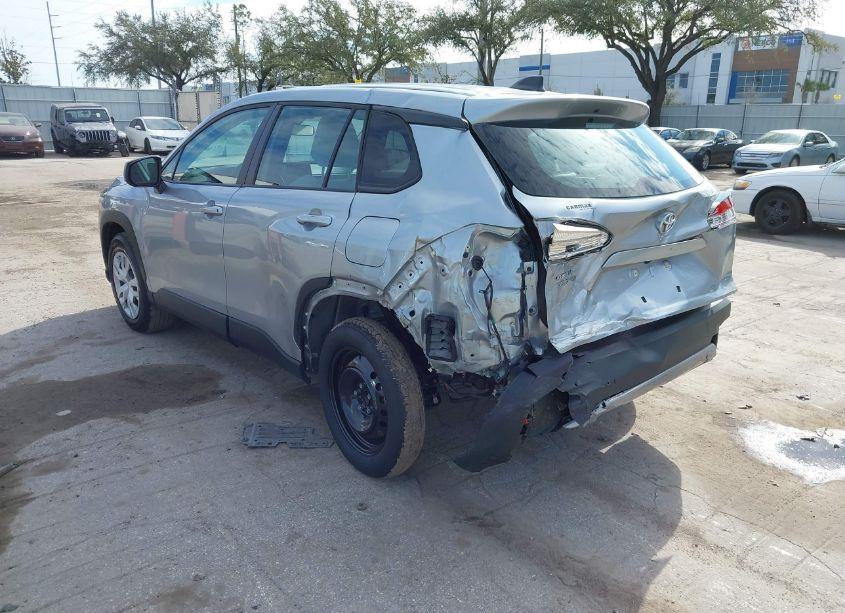 Photo 3 of 2022 Toyota Corolla CROSS L (VIN 7MUAAAAG5NV035601)