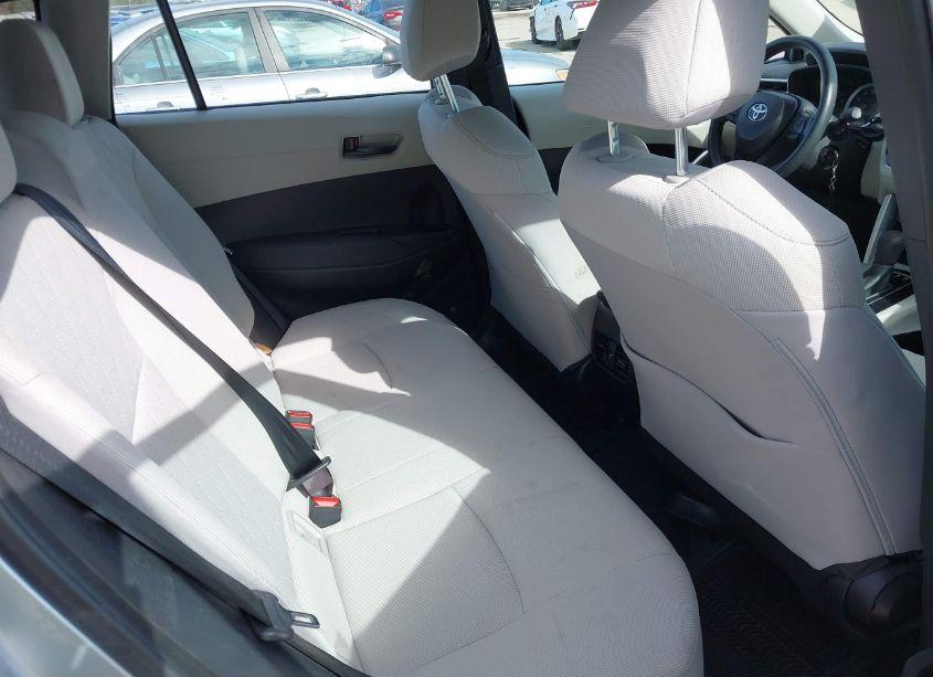 Photo 8 of 2022 Toyota Corolla CROSS L (VIN 7MUAAAAG5NV035601)