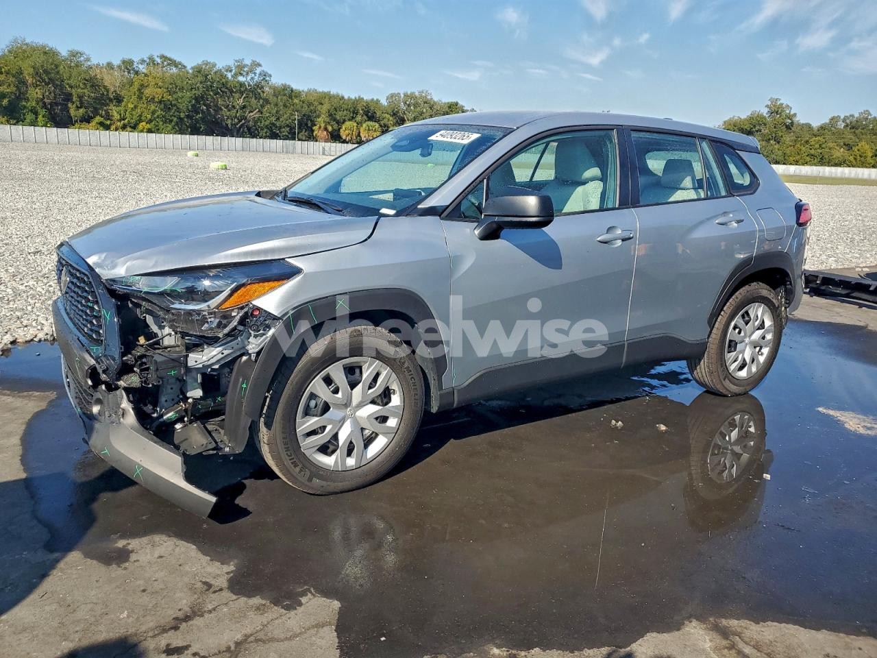 2025 TOYOTA COROLLA CROSS L (VIN 7MUAAAAG5SV135967) main photo