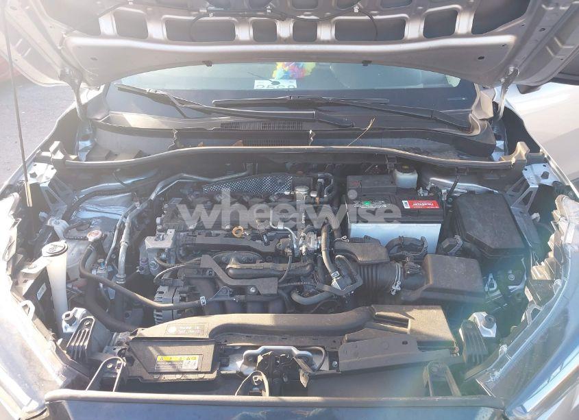 Photo 10 of 2022 Toyota Corolla CROSS L (VIN 7MUAAAAG6NV010688)