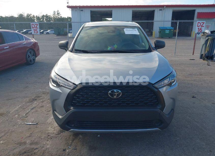 Photo 13 of 2022 Toyota Corolla CROSS L (VIN 7MUAAAAG6NV010688)