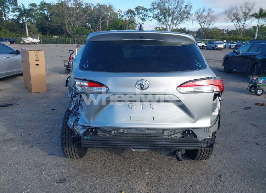 Photo 17 of 2022 Toyota Corolla CROSS L (VIN 7MUAAAAG6NV010688)