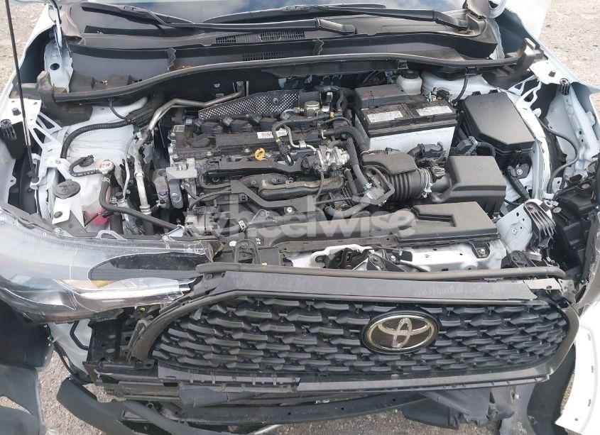 Photo 10 of 2022 Toyota Corolla CROSS L (VIN 7MUAAAAG6NV031525)