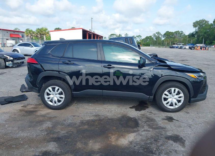 Photo 13 of 2024 Toyota Corolla CROSS L (VIN 7MUAAAAG7RV101166)