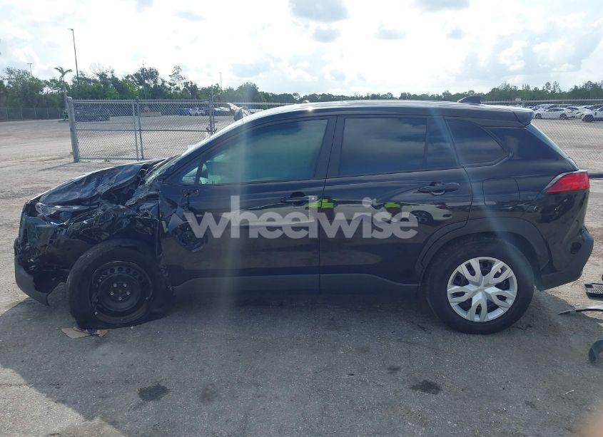 Photo 14 of 2024 Toyota Corolla CROSS L (VIN 7MUAAAAG7RV101166)