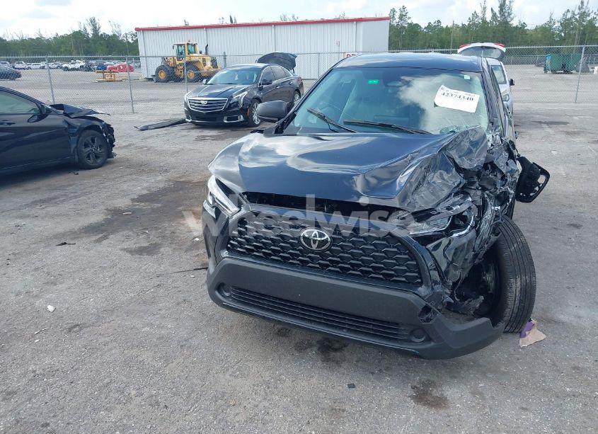 Photo 6 of 2024 Toyota Corolla CROSS L (VIN 7MUAAAAG7RV101166)