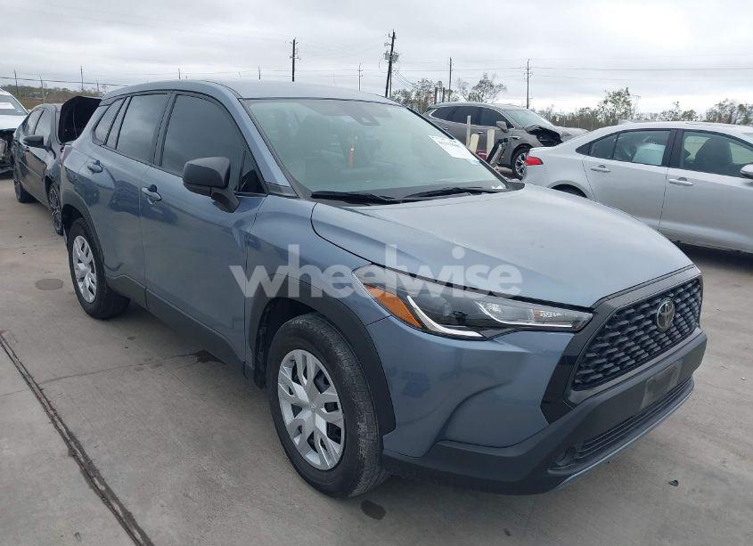 2022 Toyota Corolla CROSS L (VIN 7MUAAAAG8NV022079) main photo