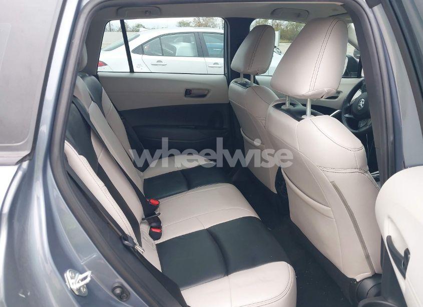 Photo 8 of 2022 Toyota Corolla CROSS L (VIN 7MUAAAAG8NV022079)