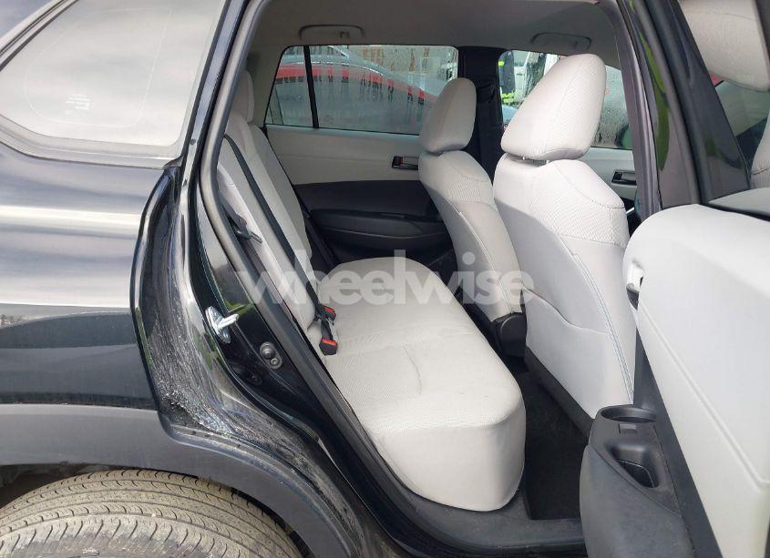 Photo 8 of 2022 Toyota Corolla CROSS L (VIN 7MUAAAAG8NV026388)