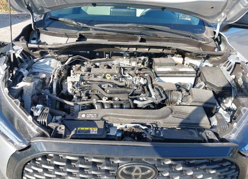 Photo 10 of 2023 Toyota Corolla CROSS L (VIN 7MUAAAAG8PV050547)