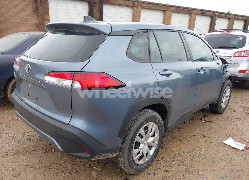 Photo 4 of 2024 Toyota Corolla CROSS L (VIN 7MUAAAAG8RV086659)