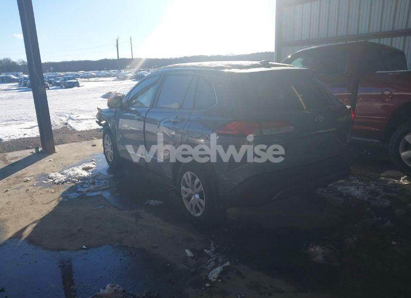 Photo 3 of 2024 Toyota Corolla CROSS L (VIN 7MUAAAAG8RV111107)