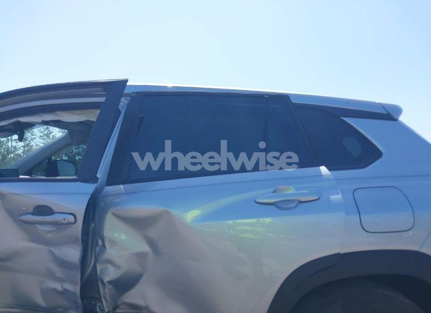 Photo 6 of 2025 Toyota Corolla CROSS L (VIN 7MUAAAAG8SV129922)